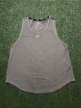 Nike Tank Top Womens Size M Gray Sleeveless Center Swoosh Running